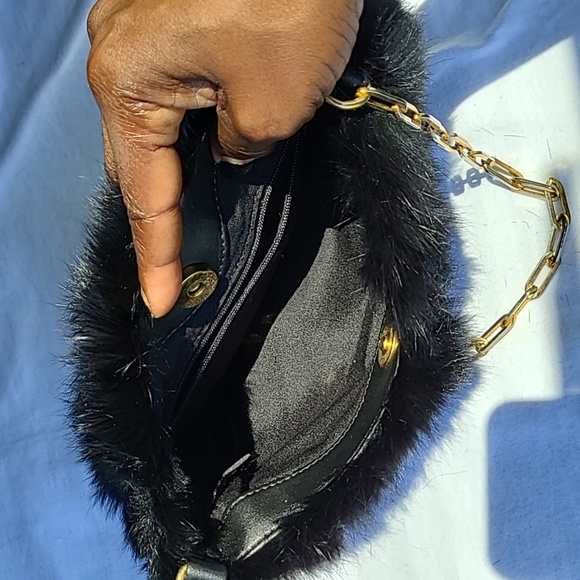 The Limited Black Fur Purse is so cute for the winter time, wear it with a fur! - Picture 2 of 5
